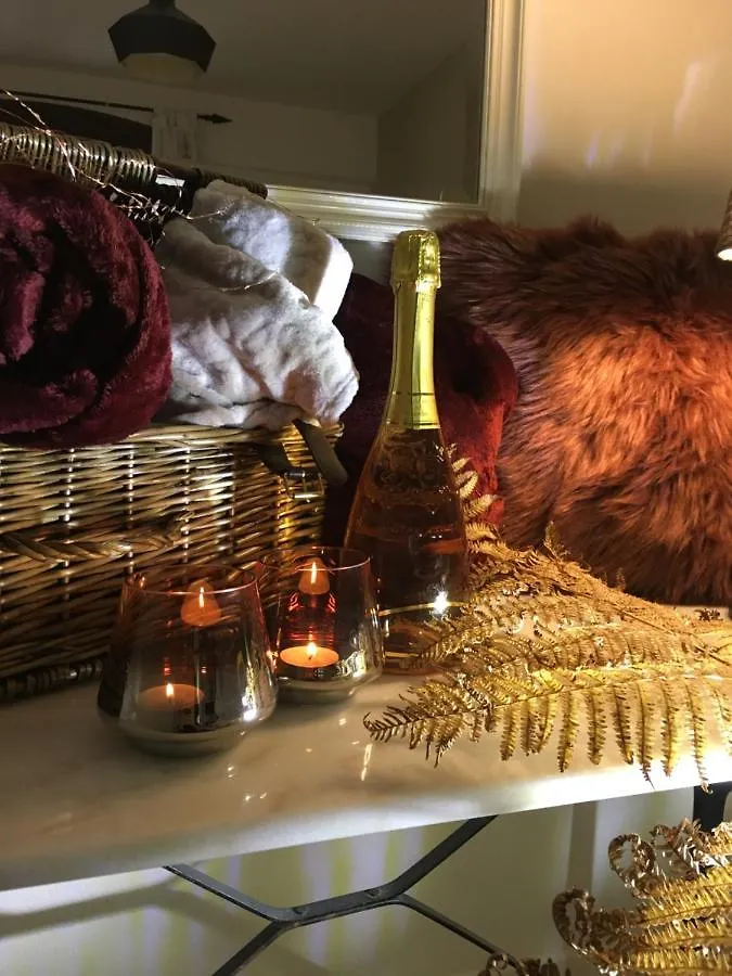 Suite Armagnac, Relaxing Gite Near Nogaro 0*,  Francia